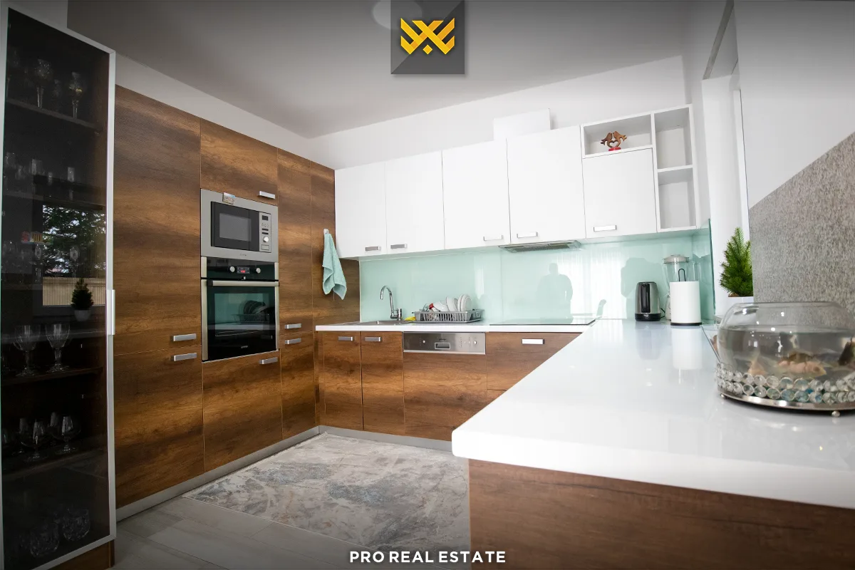 Shtëpi 450m² me #QIRA në Lagjen Qëndresa.