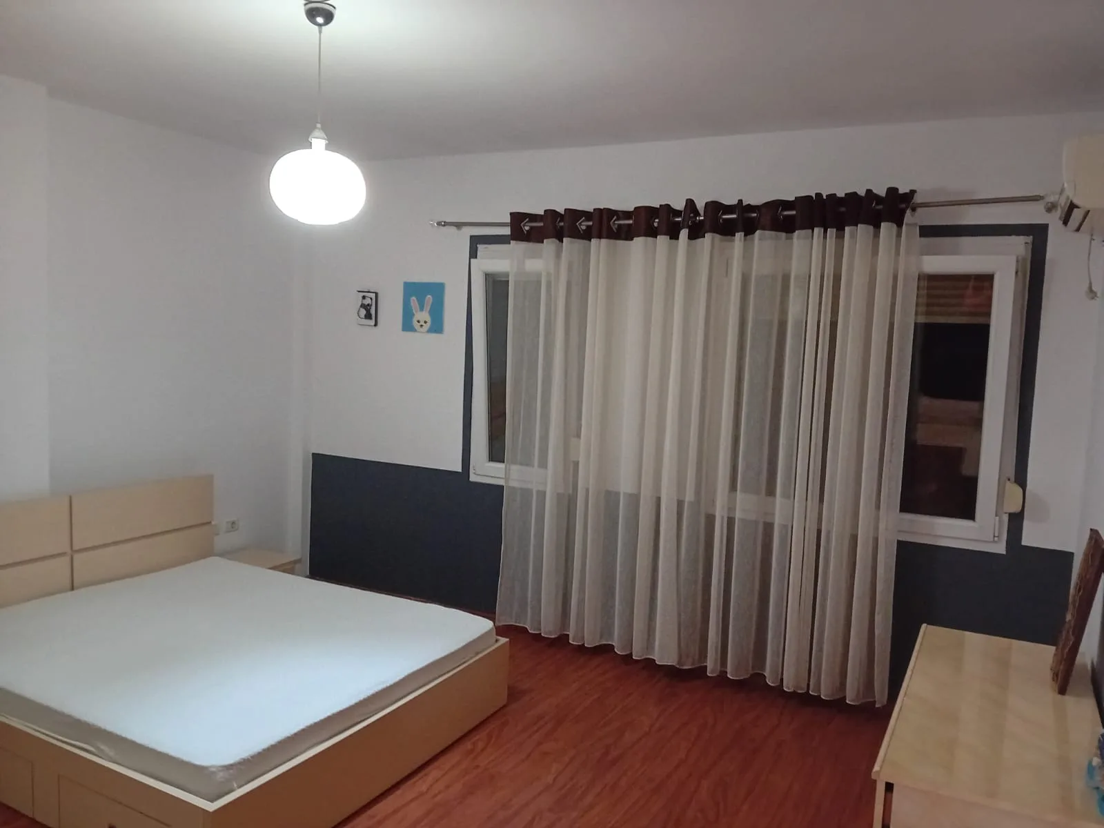 Apartament 2+1 Me Qera Tek Komuna e Parisit (ID B2201450) Tirane.