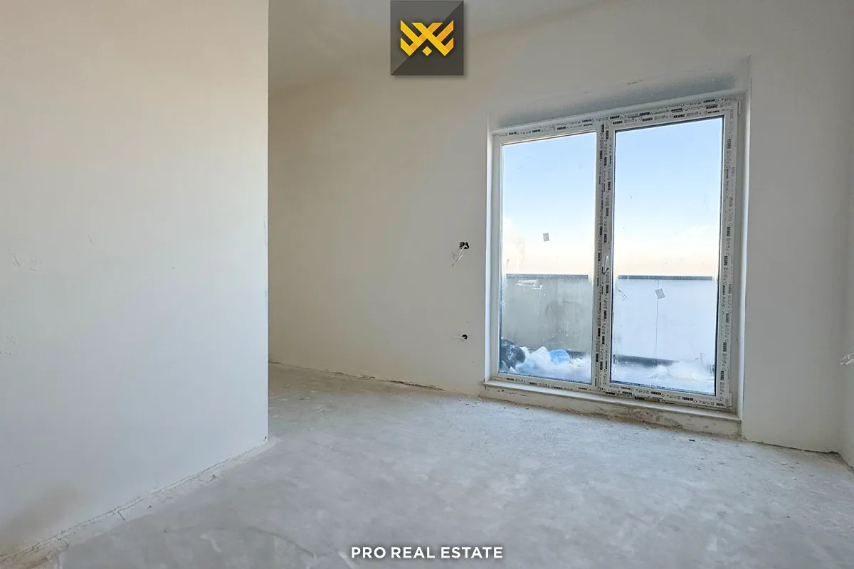 Banesë Penthouse 165m² + 40m² me #QIRA në Dragodan