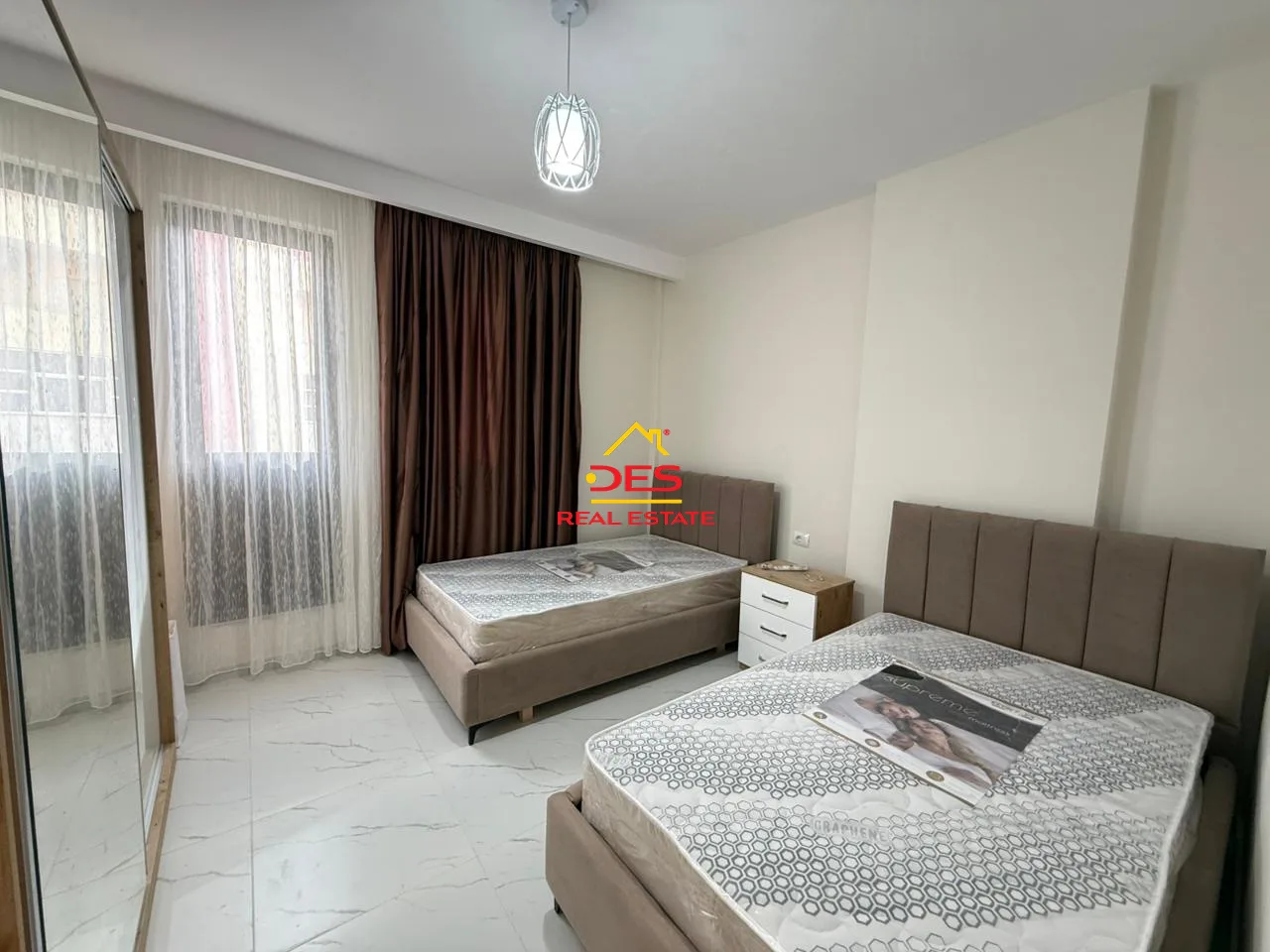 Shitet apartament 2+1+2 në orikum, vlorë.