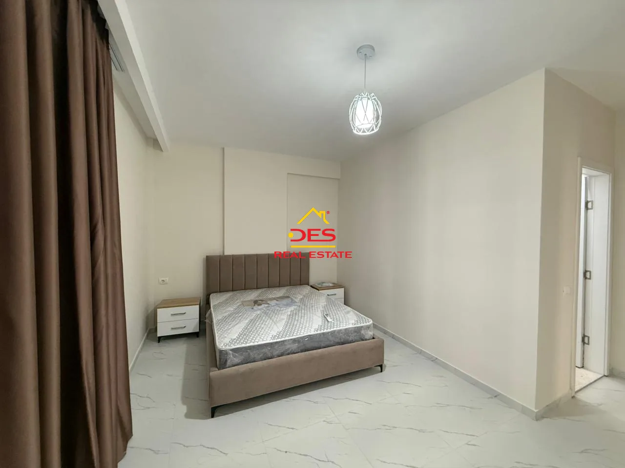 Shitet apartament 2+1+2 në orikum, vlorë.