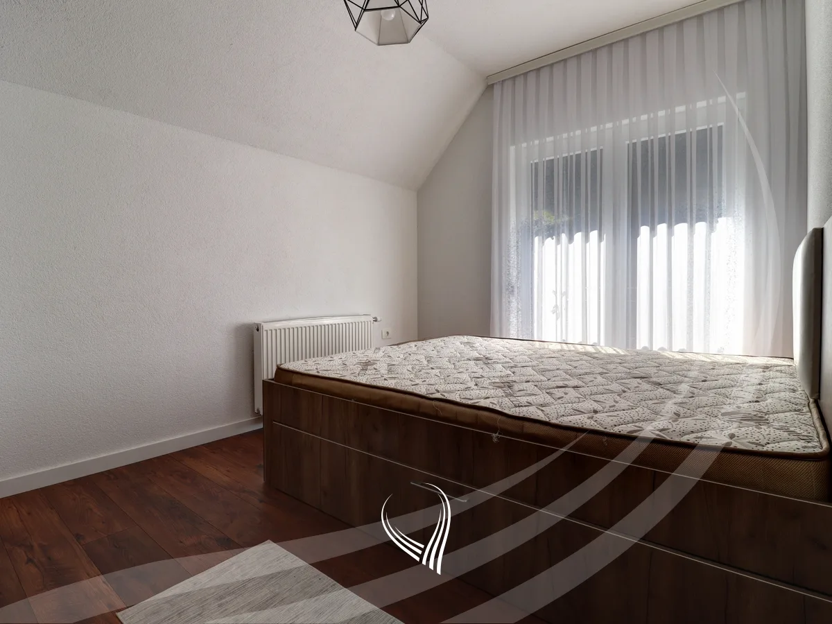Vilë 210m2 në shitje në Brezovicë