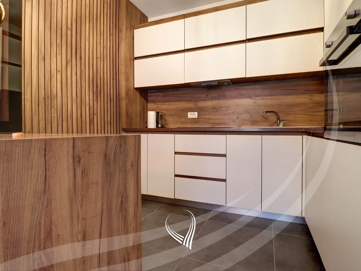 Vilë 210m2 në shitje në Brezovicë