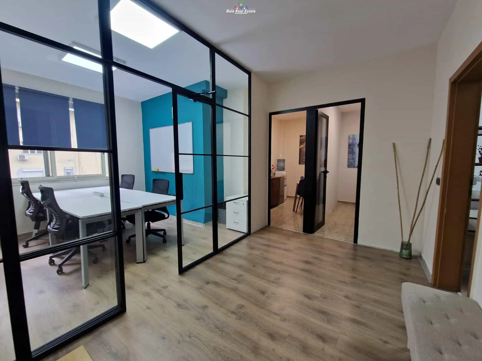 Zyre Me Qera Ne Bllok (ID BZ2351) Tirane.