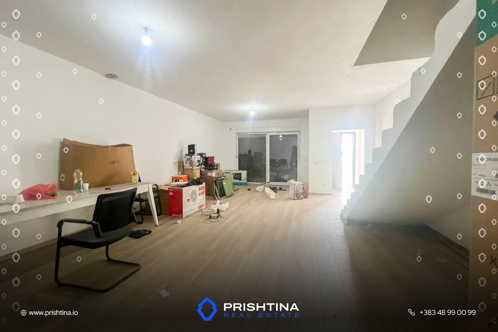 Shtëpi me qira 178m² në Arbëri