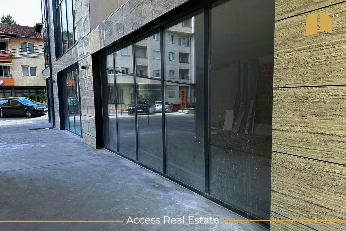 Lokal me QIRA – Parku i Qytetit – 330m²
