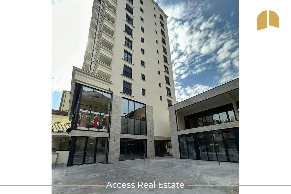 Lokal me QIRA – Parku i Qytetit – 330m²