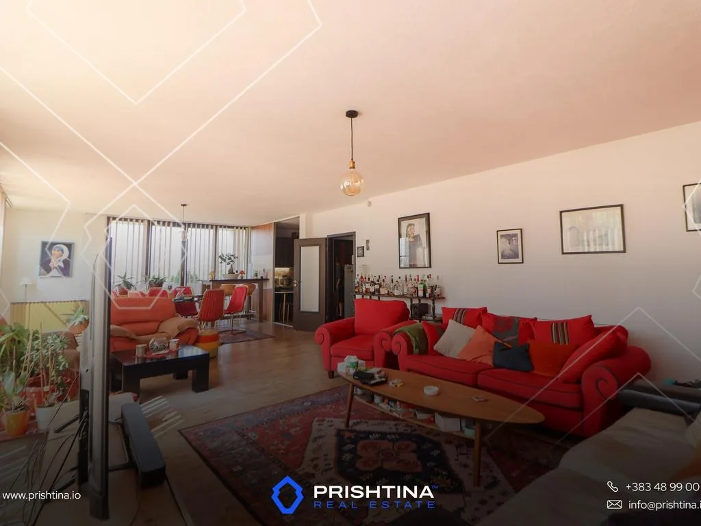 Shtepi ne #shitje 400m² + 2.2 ari në Taslixhe