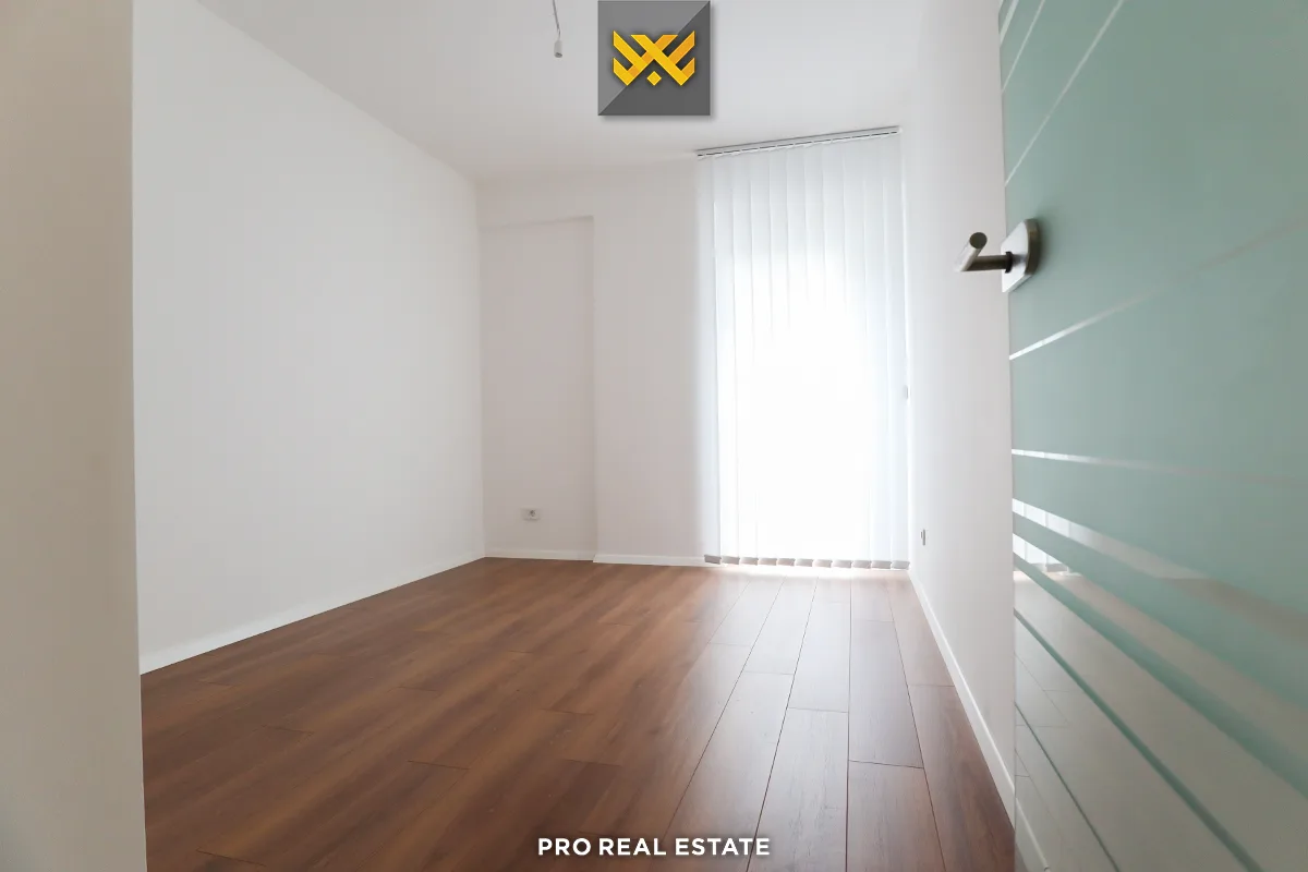 Banesë / Zyrë 120m² me #QIRA te Prishtina e Re