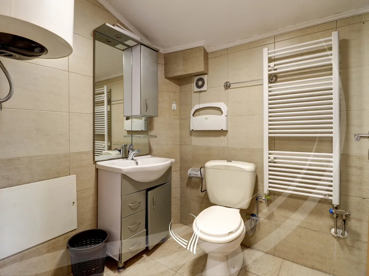 Objekt afarist 330m2 me qira në lagjen Ulpiana