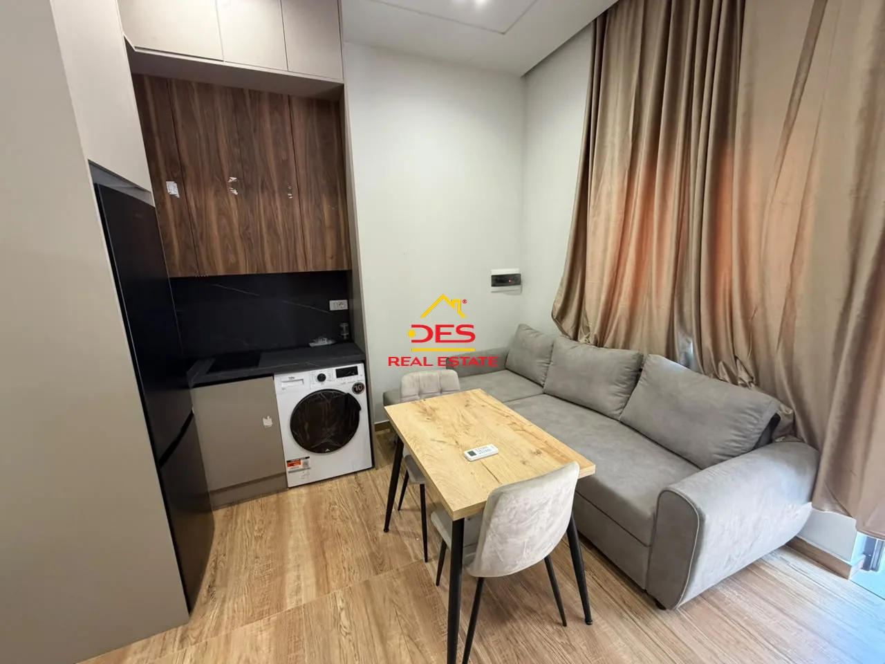 Jepet me qira garsoniere në lungomare pranë hotel primavera ,vlorë