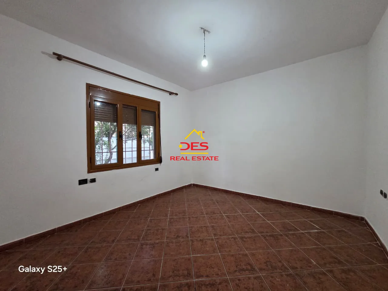 Shitet shtëpi private + ambient biznesi te “fabrika e tullave”, vlorë.
