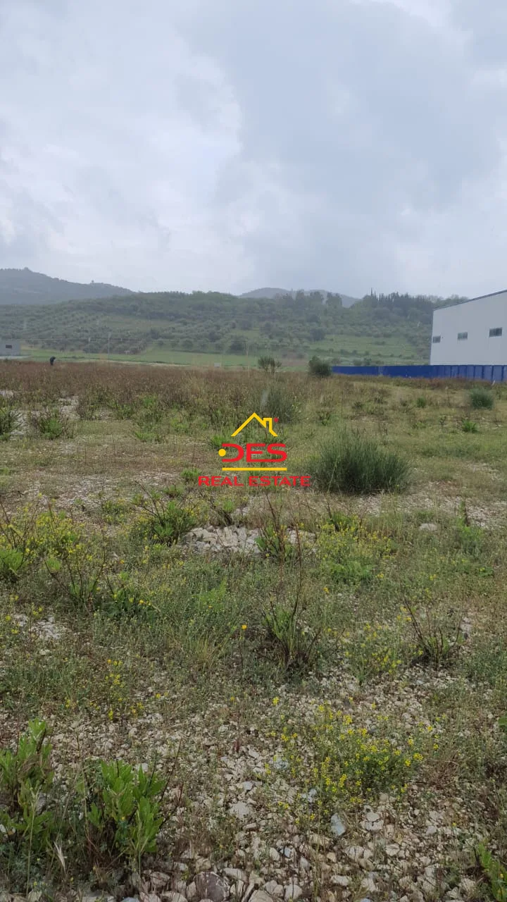 Shitet tokë me leje ndërtimi në skrofotinë,vlorë.
