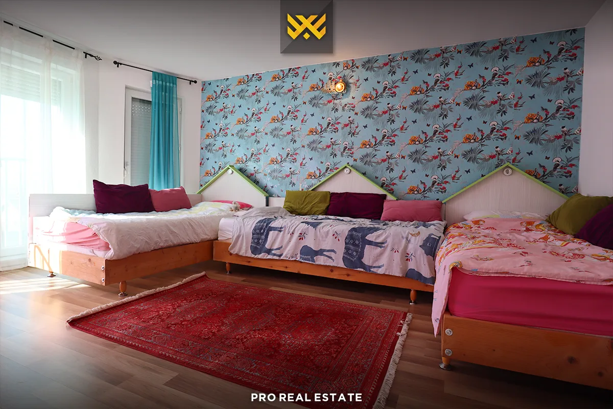 Shtëpi 324m² për #SHITJE në Kodrën e Trimave.