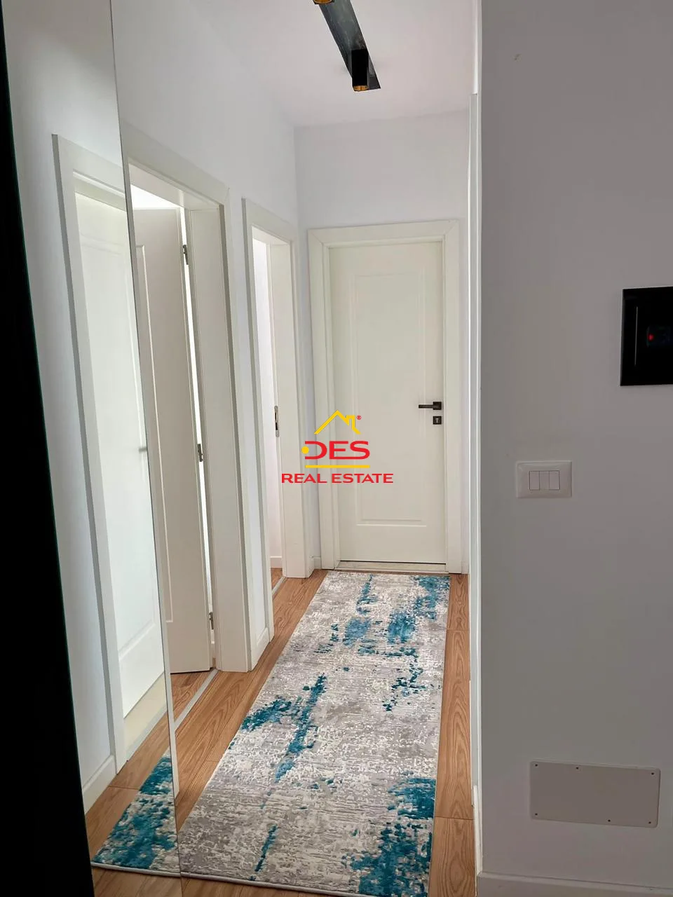 Shitet apartament 2+1+2 në orikum ,vlorë