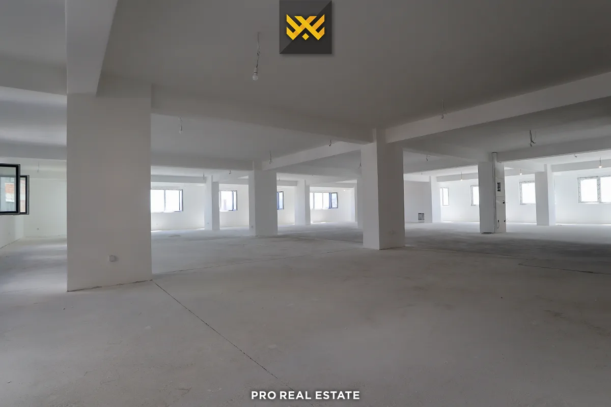 Lokal / Zyrë 1116m² me #QIRA në Lakrishtë