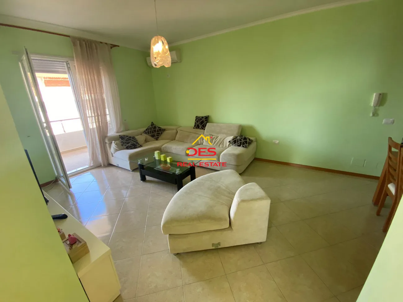 Shitet apartament 2+1 në ujë të ftohtë vlorë pamje nga deti🌅