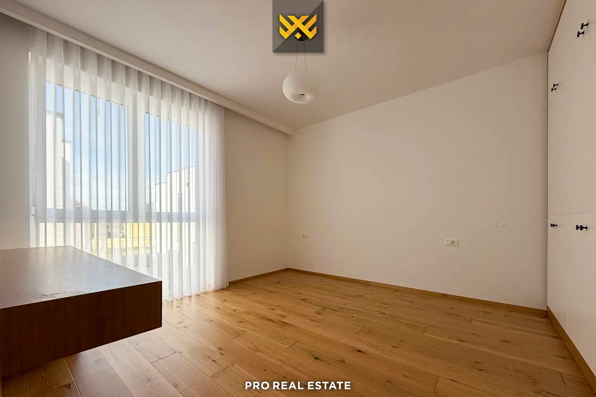 Shtëpi 294m² me #QIRA në Lagjen Qershia
