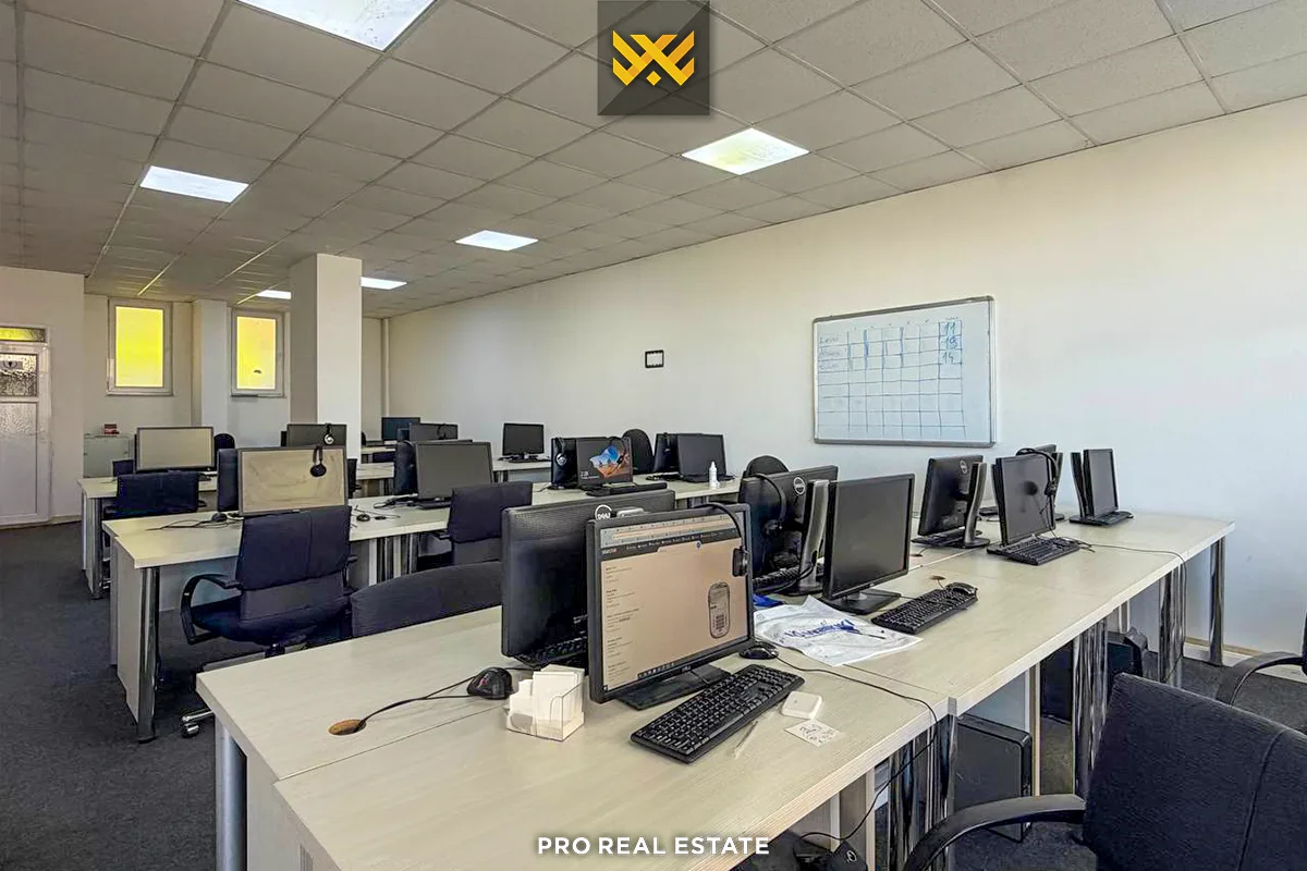 Lokal 250m² me #QIRA në Aktash