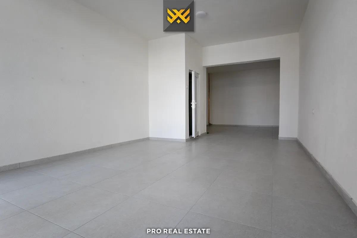 Shtëpi - Lokal 76m² + 42m² për #SHITJE te Qendra e Vjetër.