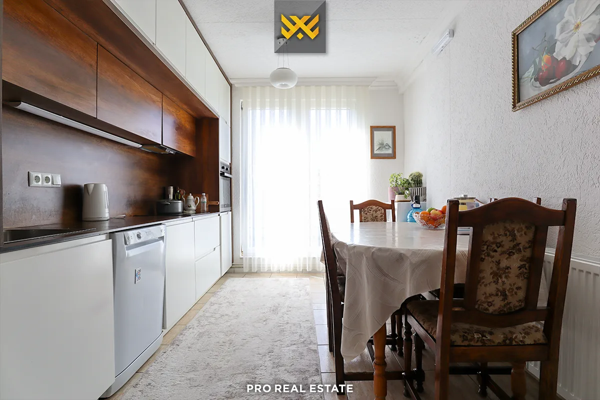 Shtëpi 110m² + 32m² për #SHITJE në Kodrën e Trimave