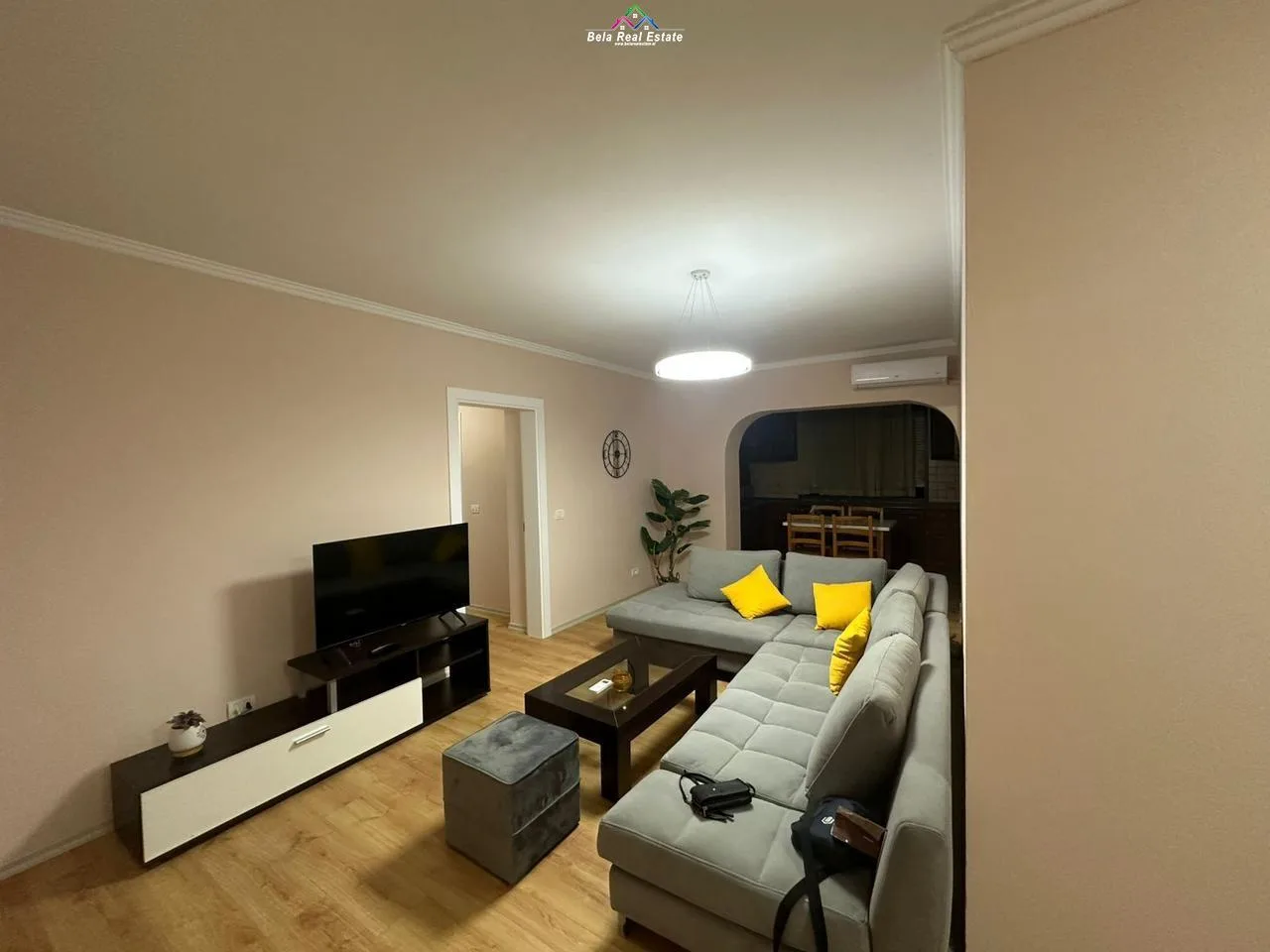 Apartament Me Qera 2+1 Tek ish Fusha e Aviacionit ( ID B221398) Tirane