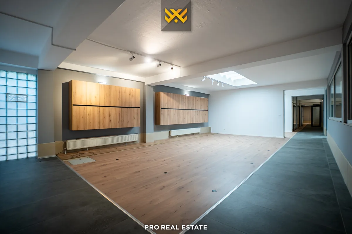 Shtëpi 1195m² për #SHITJE në Veternik