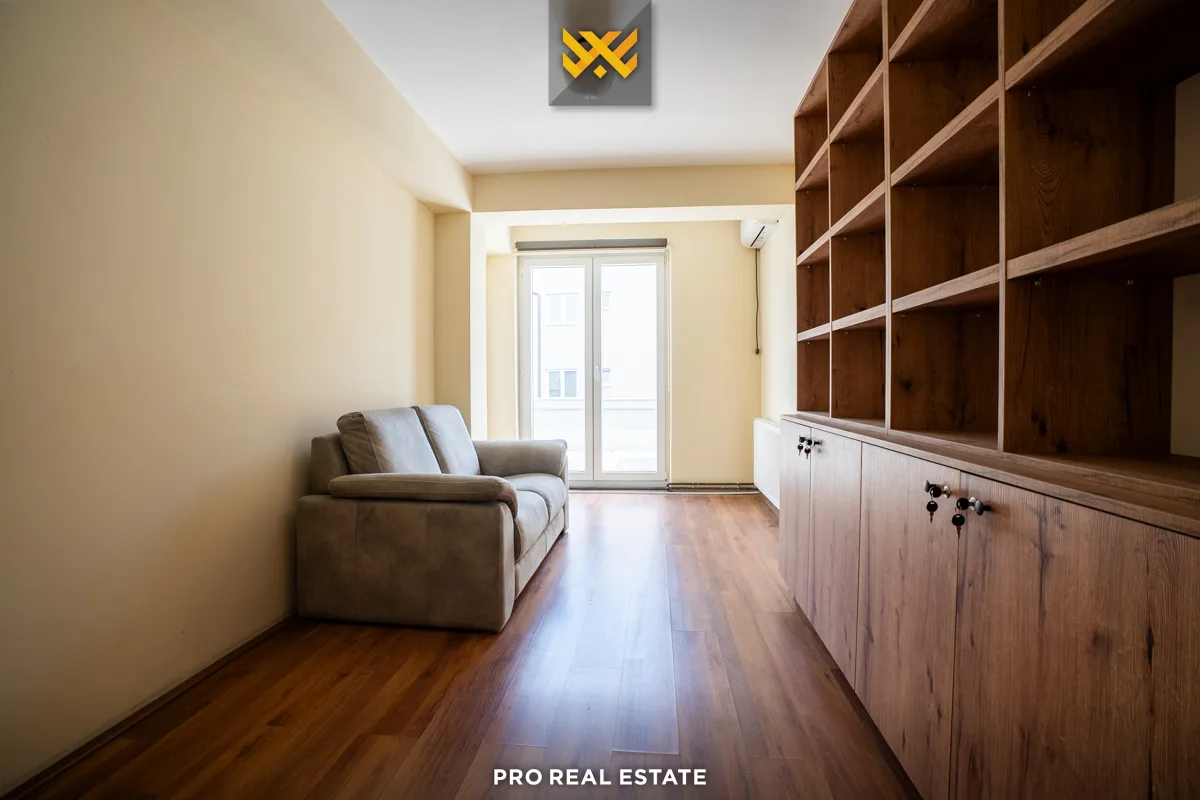 Shtëpi 1195m² për #SHITJE në Veternik