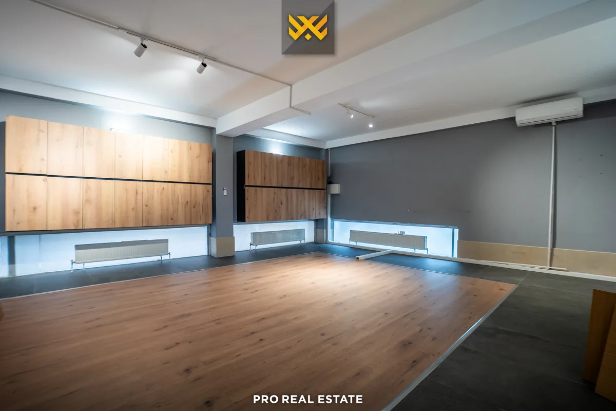 Shtëpi 1195m² për #SHITJE në Veternik