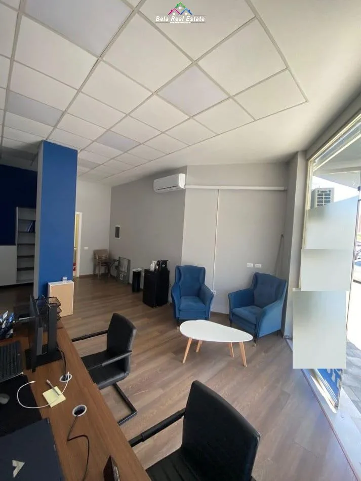 Dyqan Me Qera Tek 21 Dhjetori ( ID BD21804) Tirane