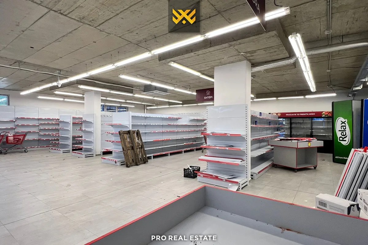 Lokal 600m² me #QIRA në Velani