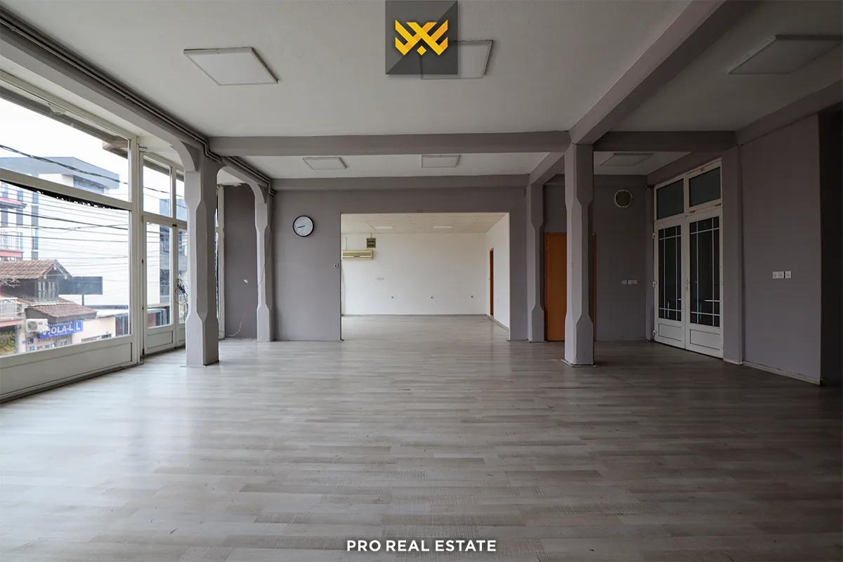 Lokal 170m² me #QIRA në Taslixhe I