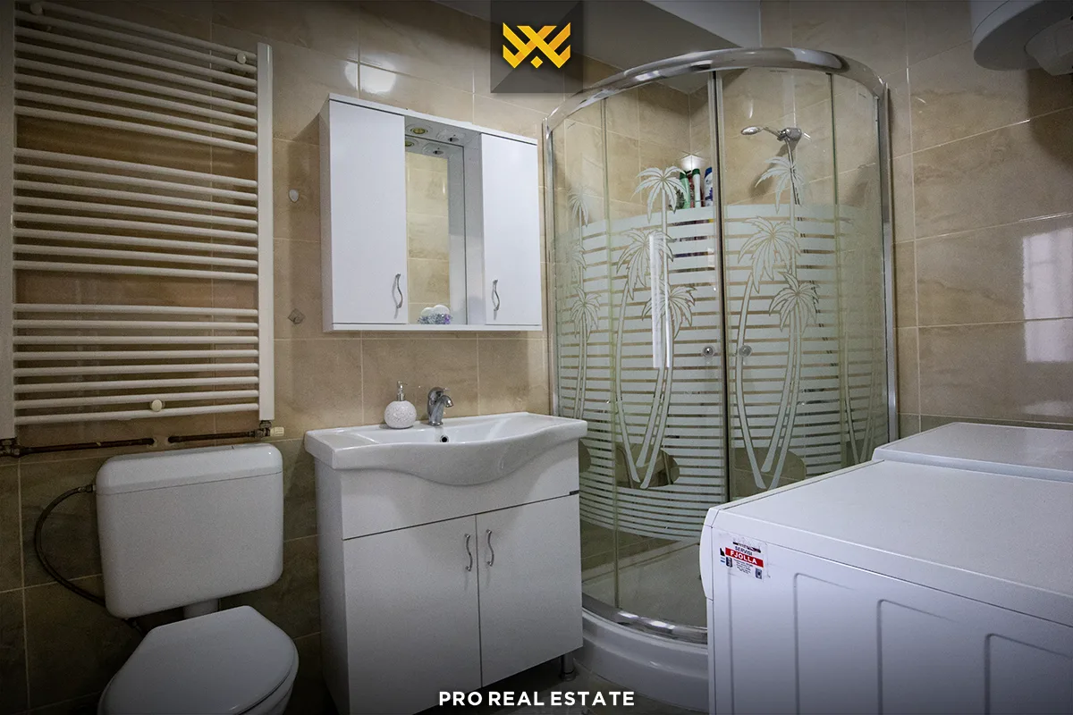 Banesë - Zyrë 61 m² me #QIRA në Qendër.