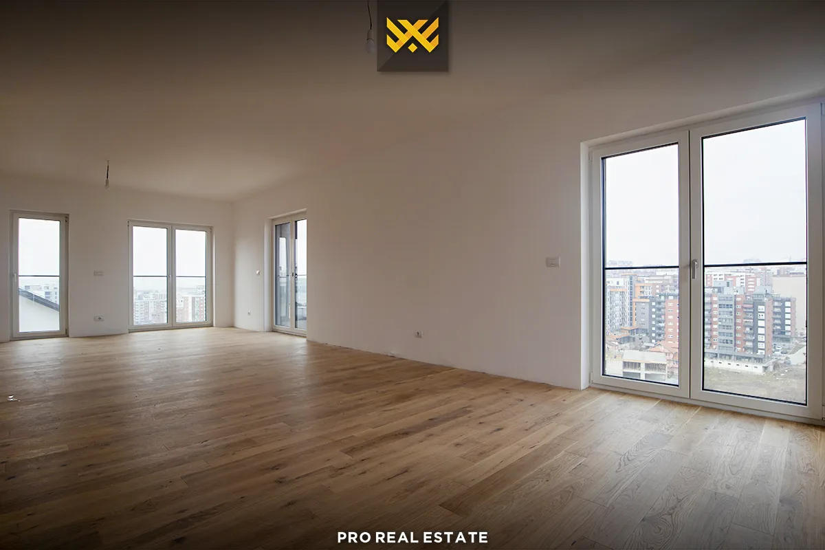 Banesë/Penthouse 188.4m² në #SHITJE te Lagjja e Spitalit.