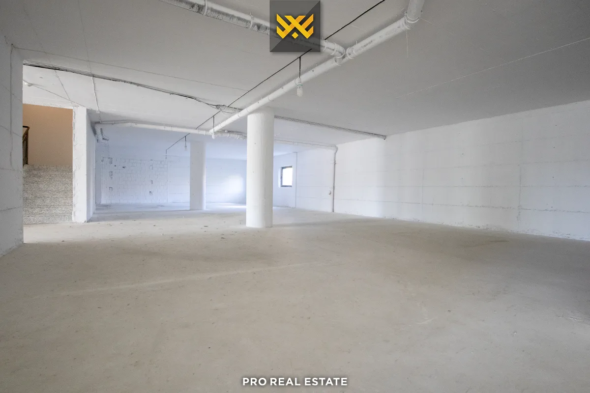 Lokal 478m² për #SHITJE te Rruga C.