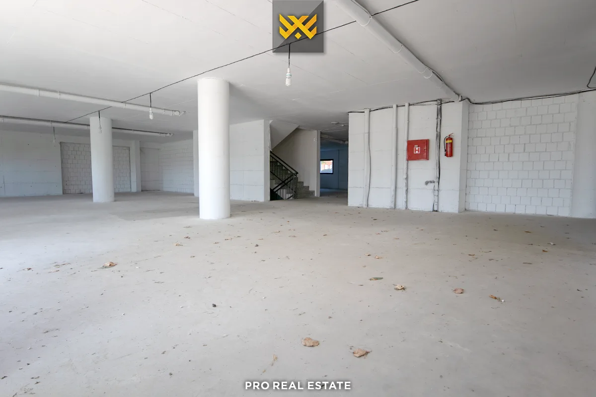 Lokal 478m² për #SHITJE te Rruga C.