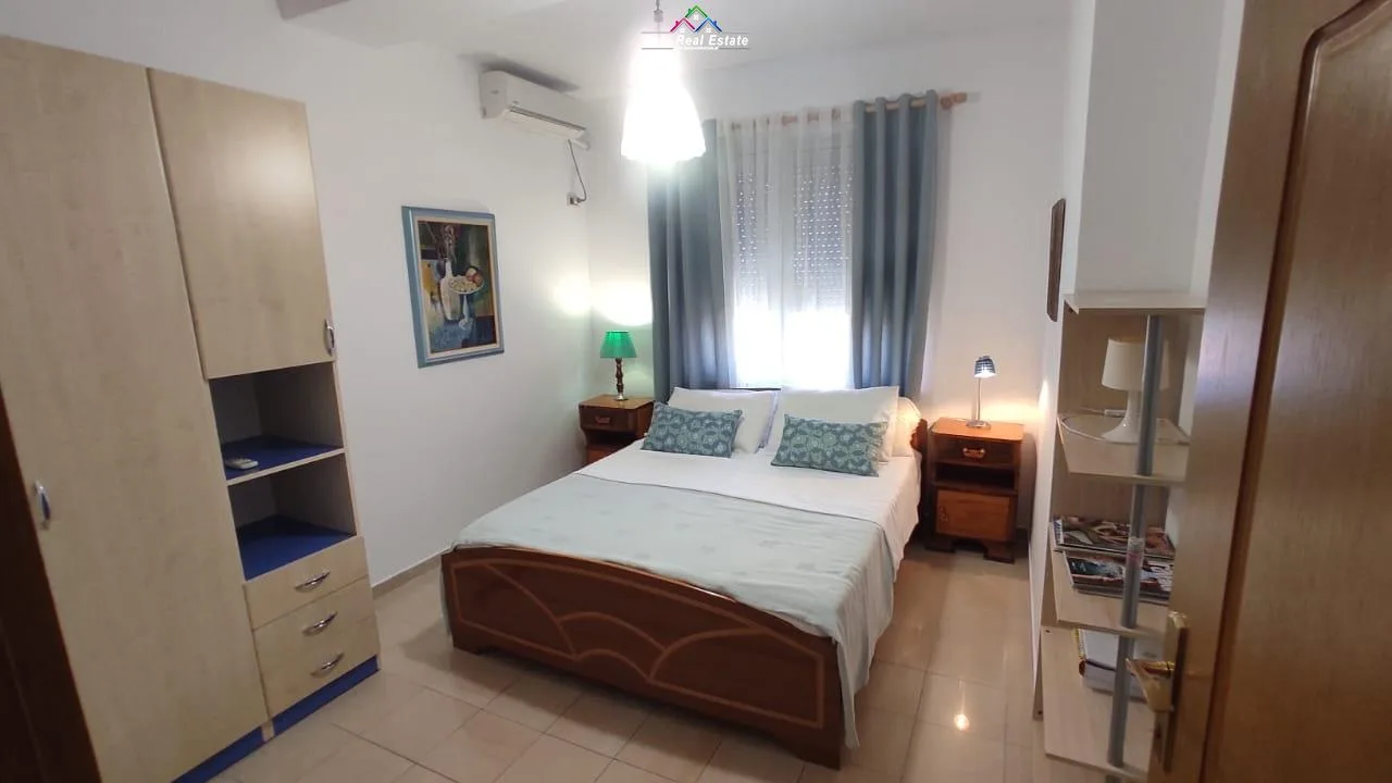 Apartament Me Qera 2+1 ne Bllok (ID B2201270) Tirane.