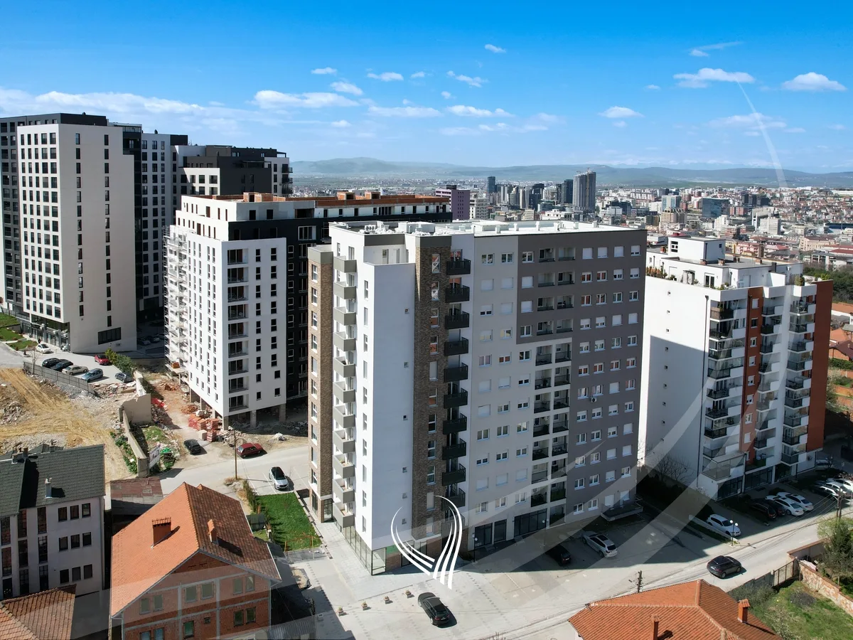 Penthouse me 4 dhoma gjumi në shitje në lagjen Velania
