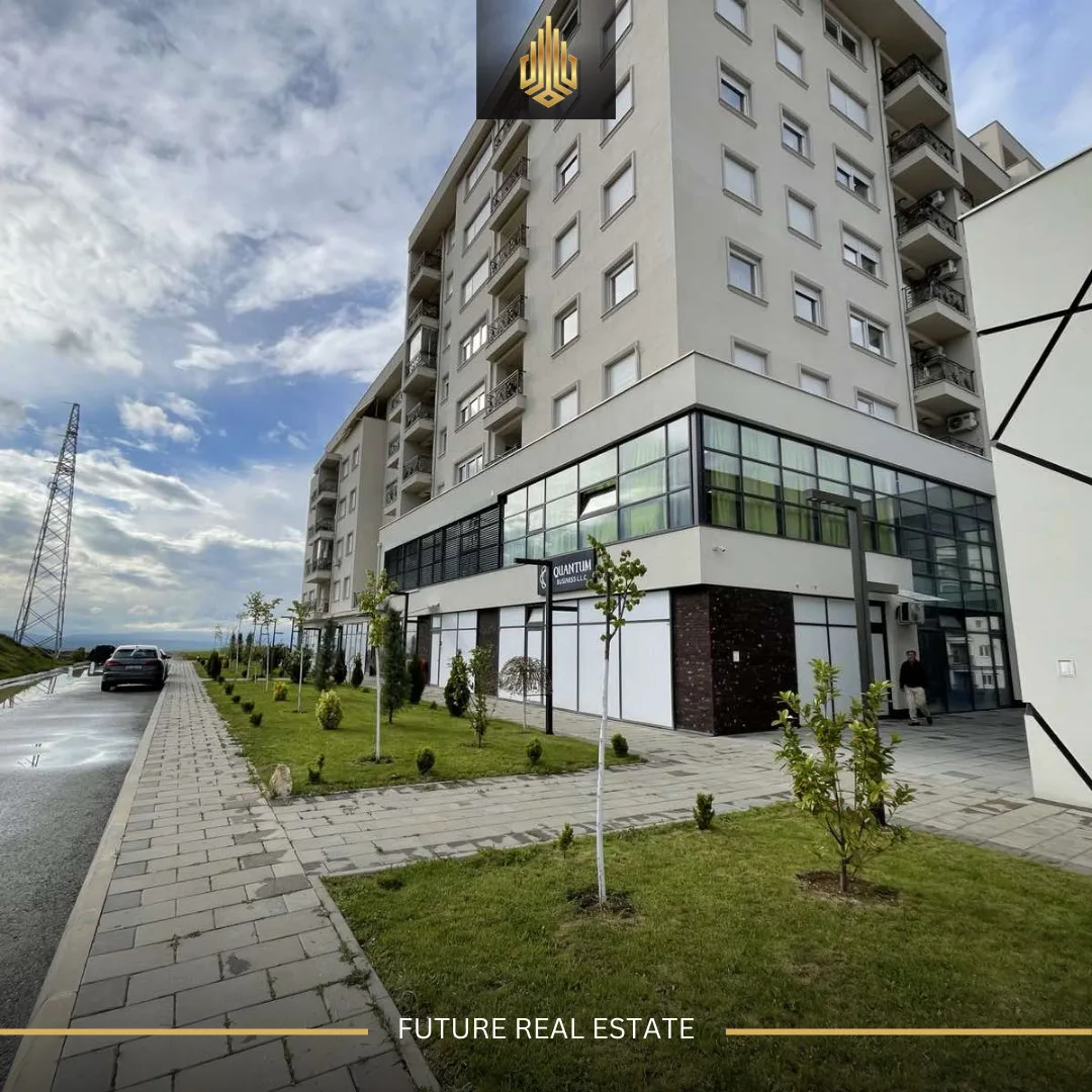 Lokal me QERA/70m²