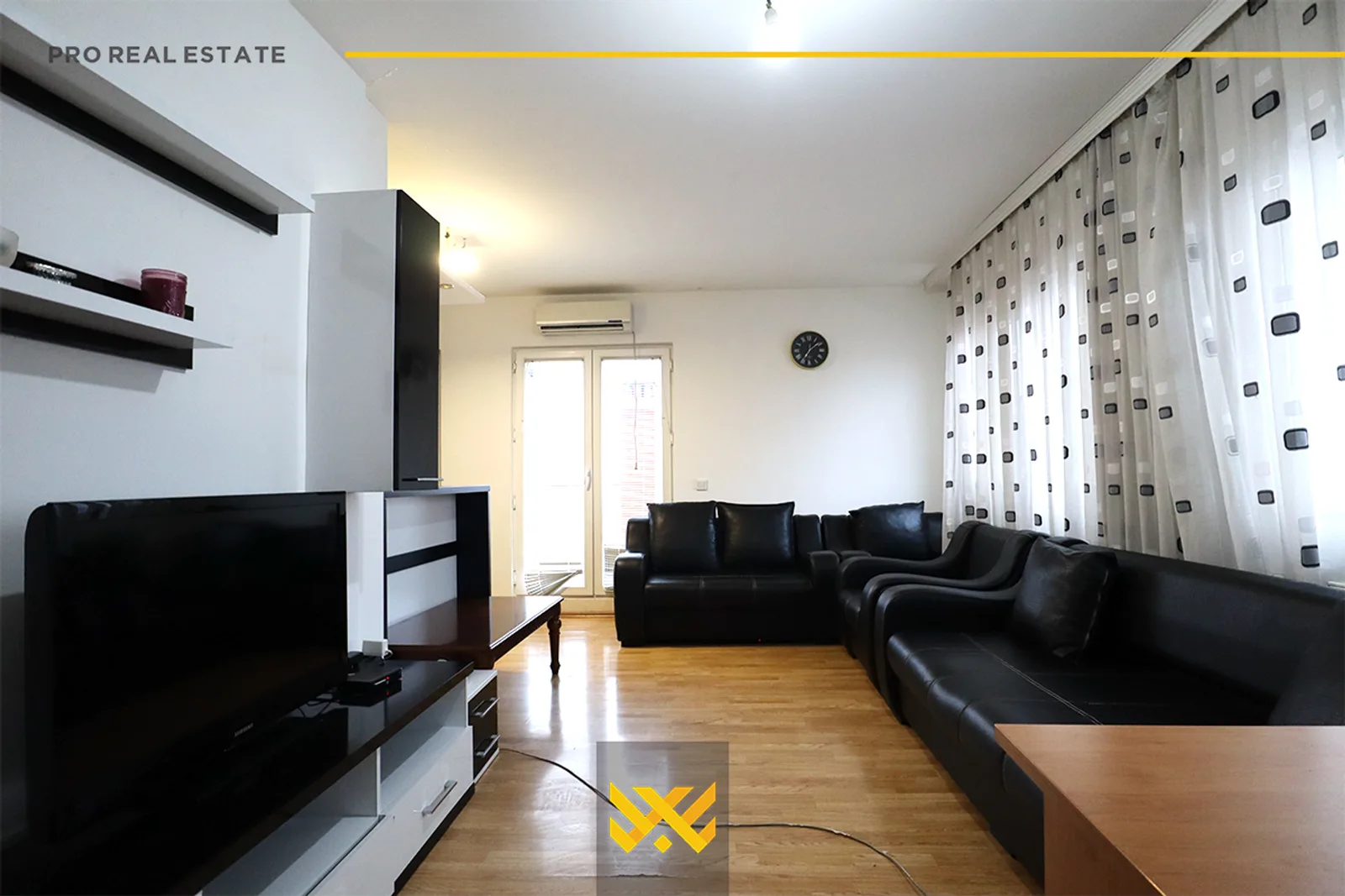 Banesë Penthouse 150m² në #SHITJE në Qendër.