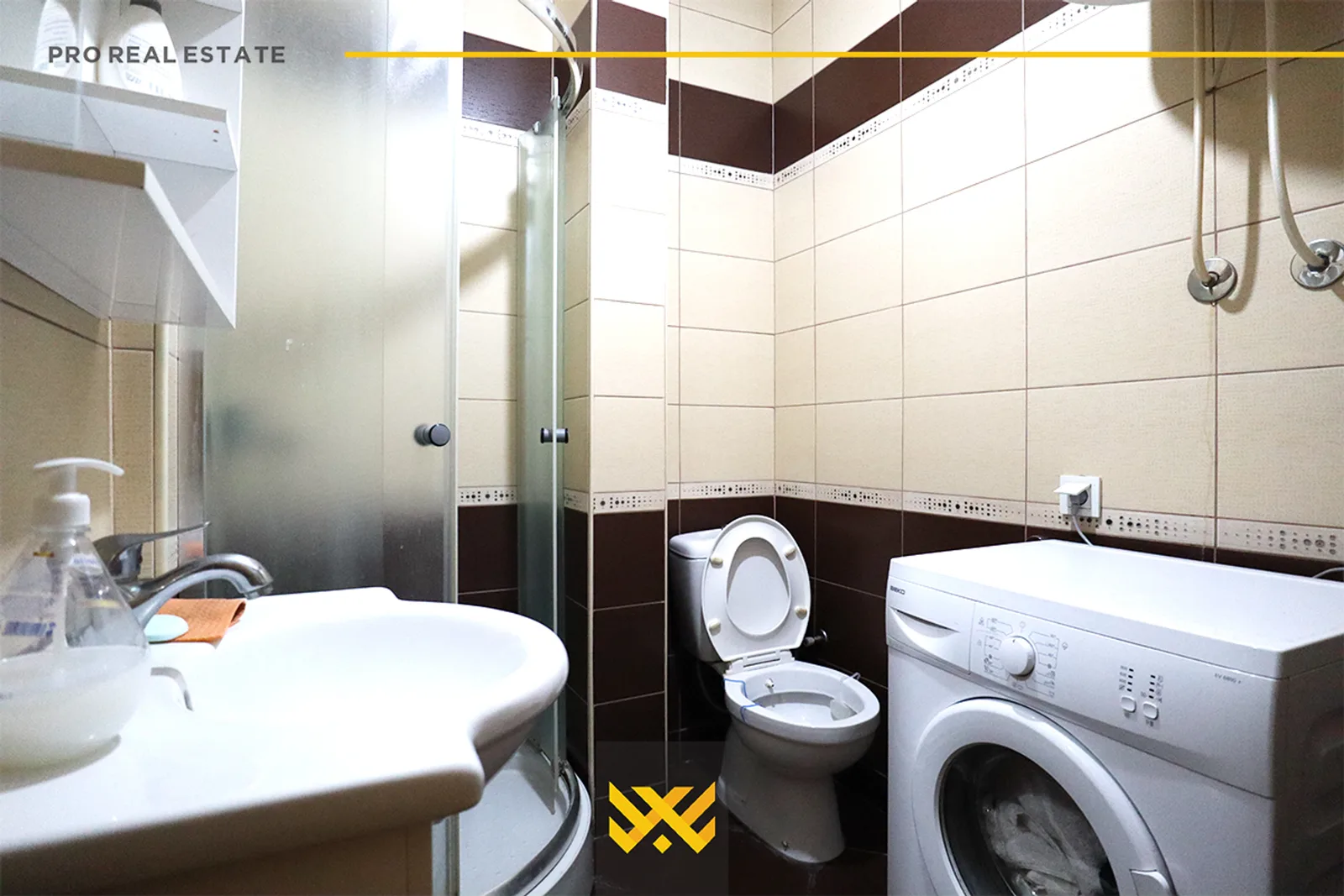 Banesë Penthouse 150m² në #SHITJE në Qendër.