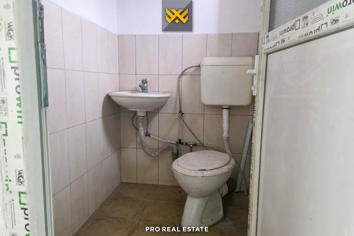 Lokal 190m² me #QIRA në Fushë Kosovë