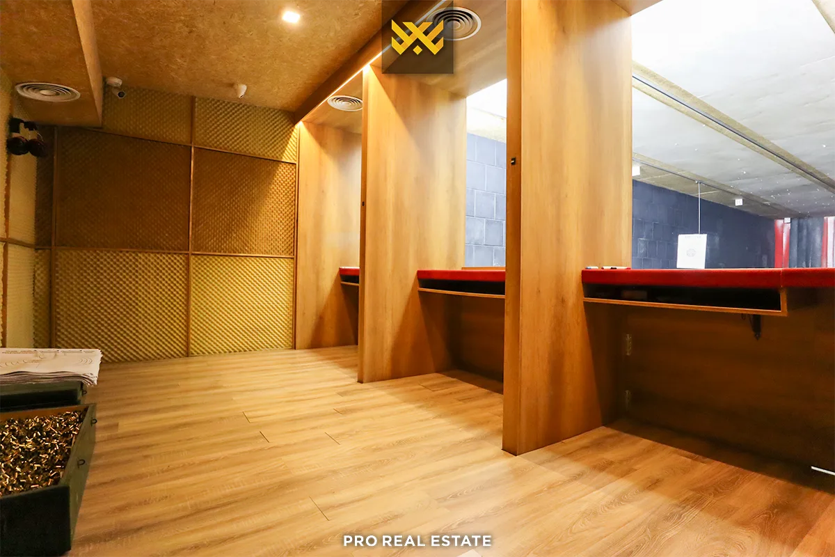 Lokal 460m² për #SHITJE në Rrugën B