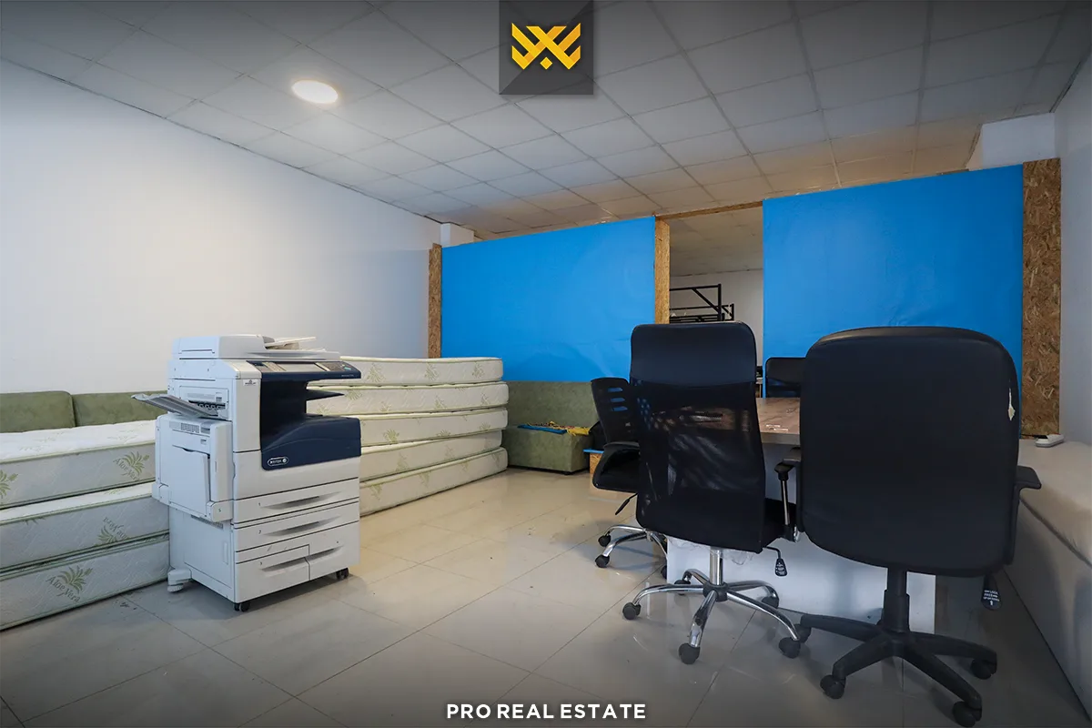 Lokal 73m² për #SHITJE në Qendër.