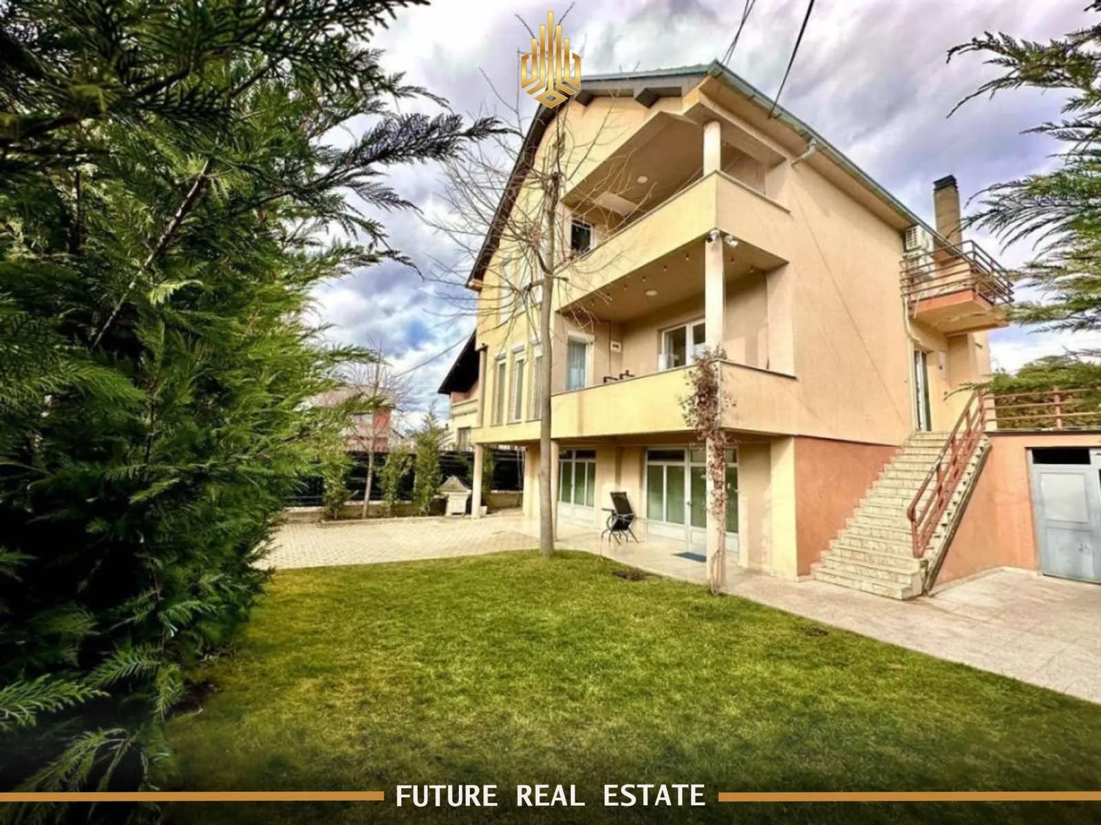 Shtëpi në SHITJE – 4 dhoma gjumi – Prishtinë – Lagjja Mati, te Market Belti