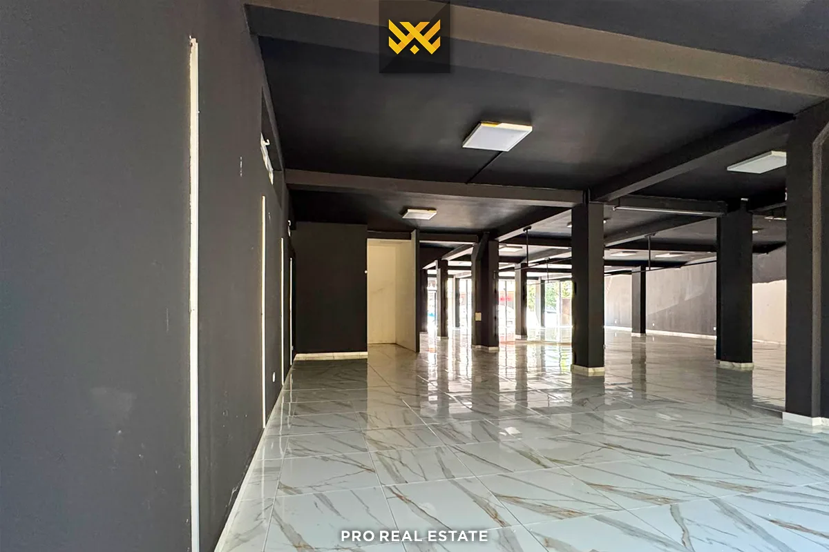 Lokal 660m² me #QIRA te Parku i Qytetit