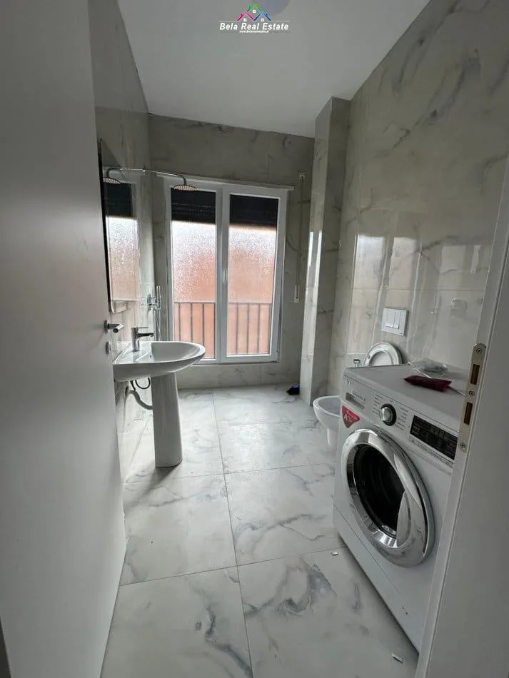 Apartament Me Qera 1+1 tek Shkolla e Kuqe (ID B2101349) Tirane