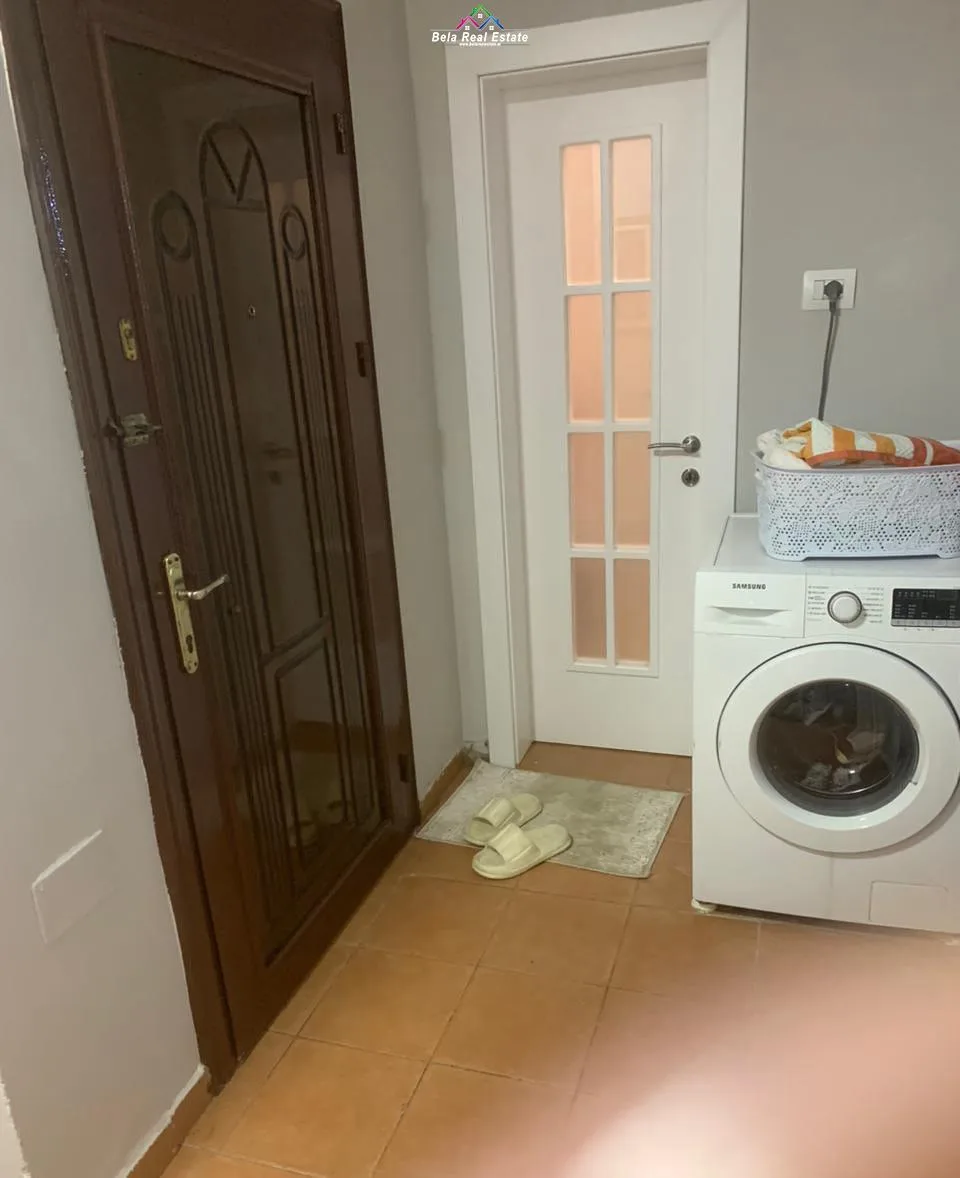 Apartament Me Qera 2+1 Tek Ish-Restorant Durrsi (ID B221292) Tirane