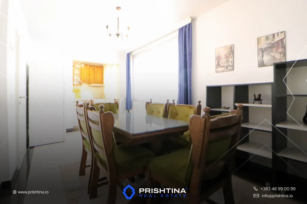 Kat shtëpie me qira 200m² në Dragodan