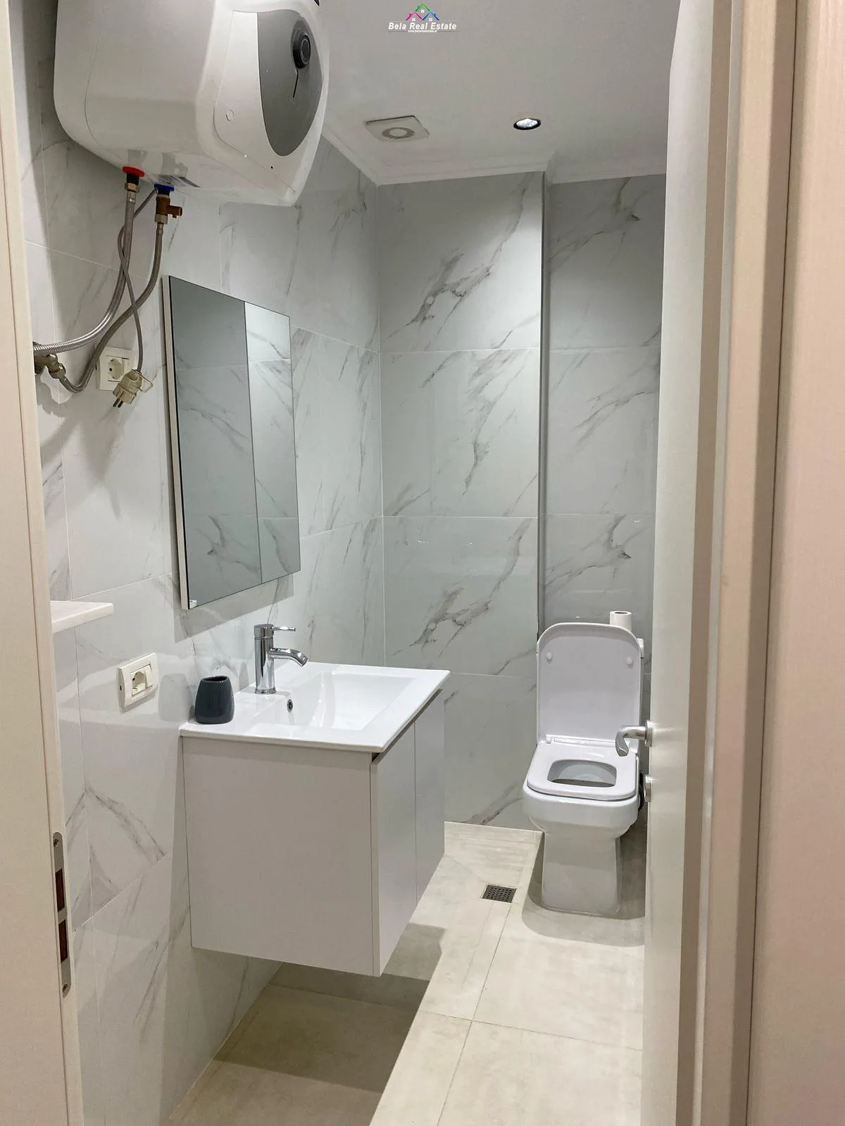 Apartament 2+1 Me Qera Tek Zogu i Zi (ID B2201274) Tirane.